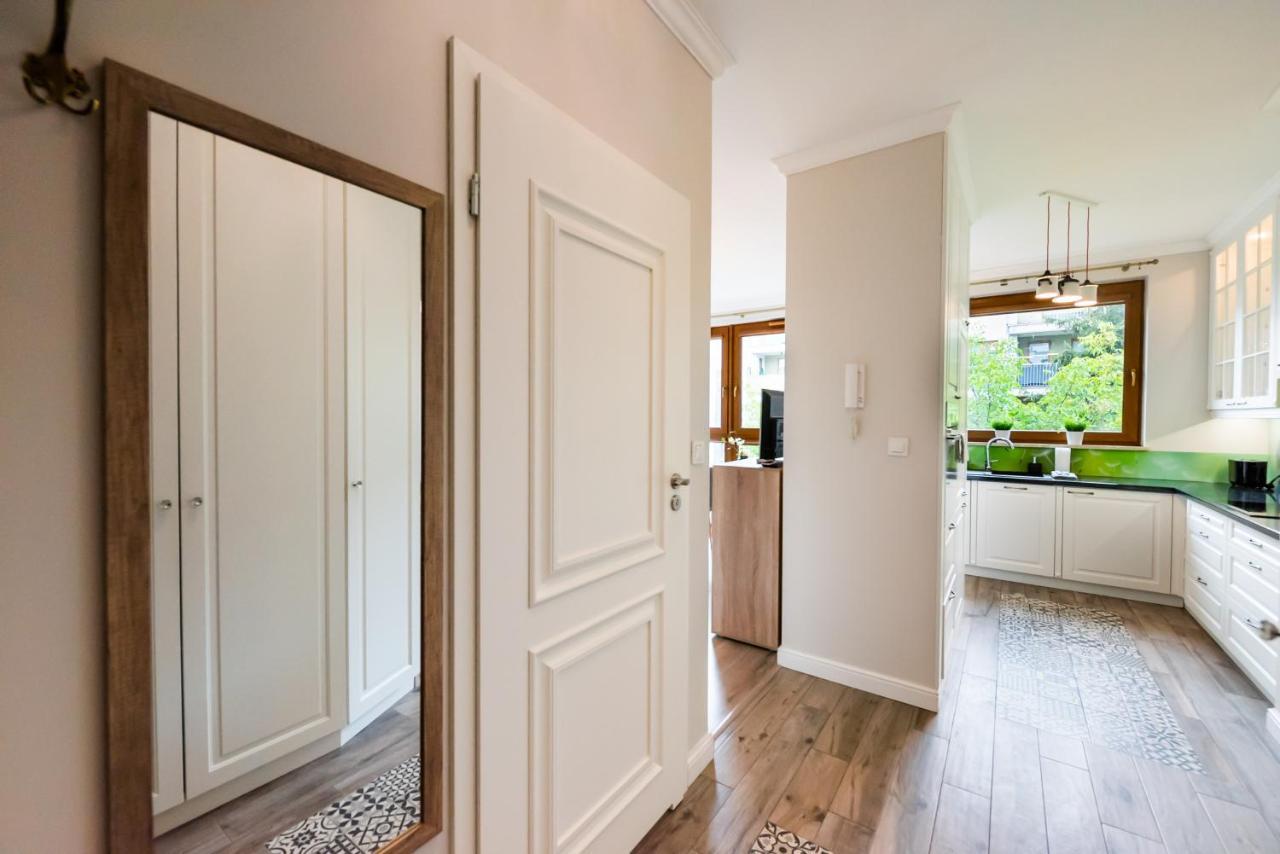 Prestige Verdant Apartment Warsaw Exterior photo